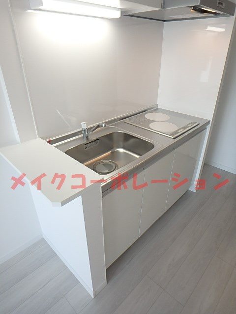 キッチン　※入居中の為別部屋写真使用現状優先