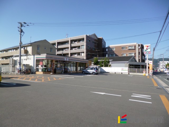 コンビニ　セブンイレブン　筑紫野市役所前店（コンビニ）まで100m