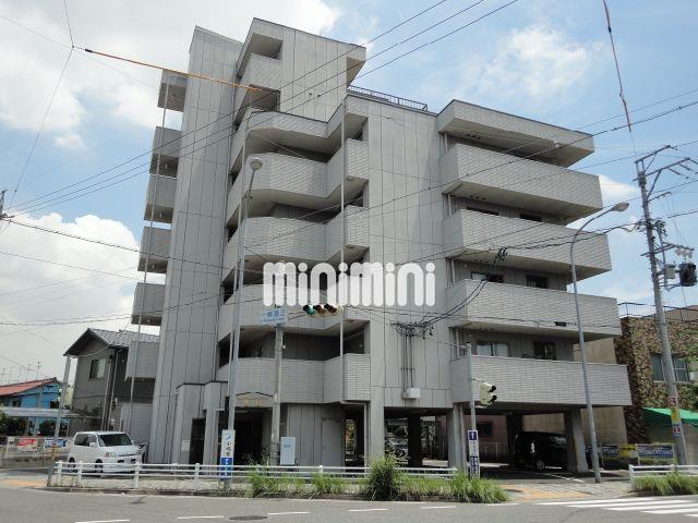 建物外観　７階建てのマンションです