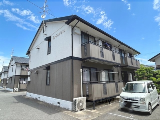 グリーンハイツ２号館の建物外観