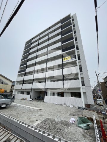 大阪市西成区聖天下のマンションの建物外観