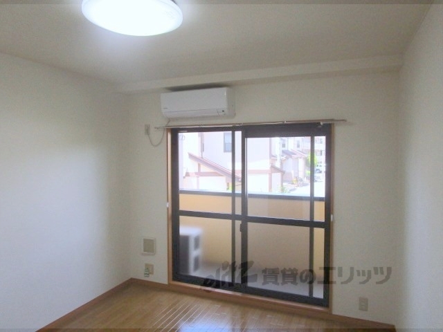 居室・リビング　洋室