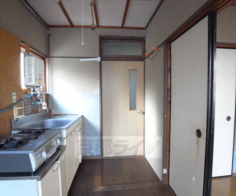 玄関　・お問い合わせは京都ライフまで・
