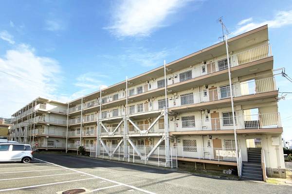 ビレッジハウス私部2号棟の建物外観