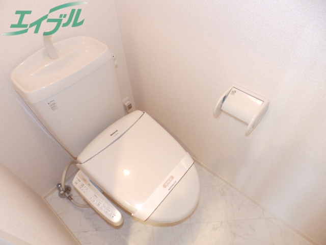 トイレ　別部屋同タイプ