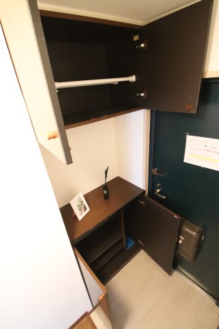 収納　シューズボックス