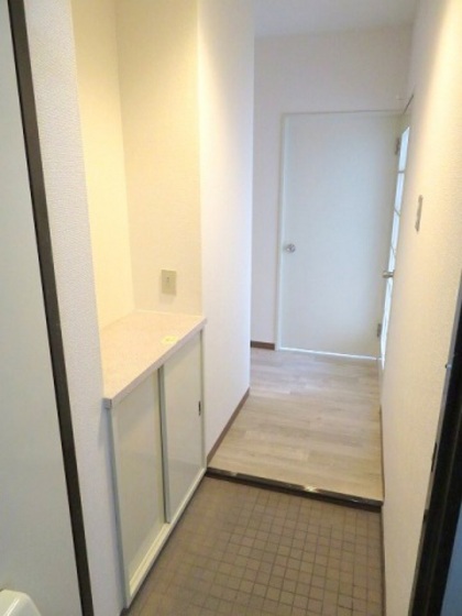 玄関　※別部屋の写真です