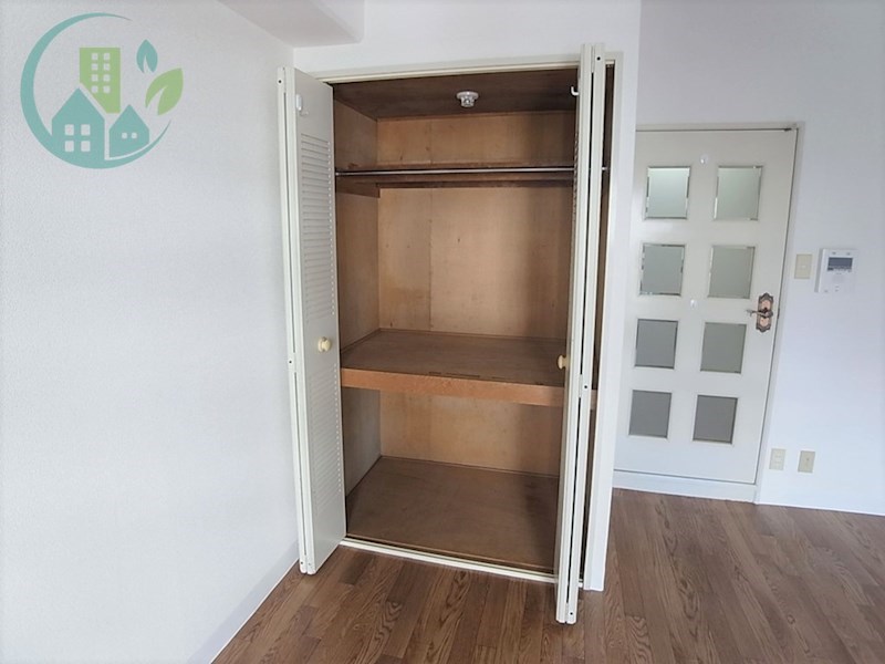 収納　シャルムメゾン六甲道