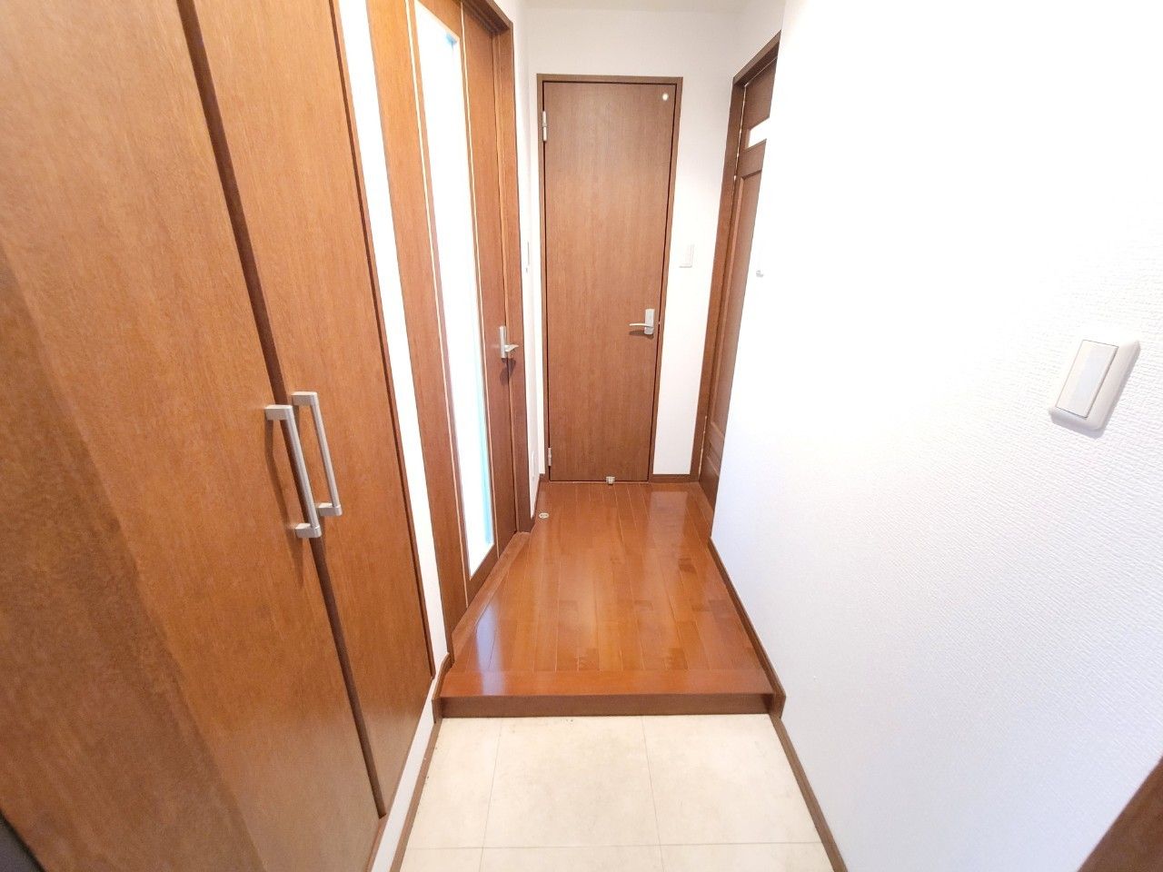 玄関　シューズボックス付きの玄関です★