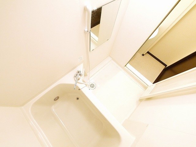 バス・シャワールーム　日々の疲れを癒すお風呂付です