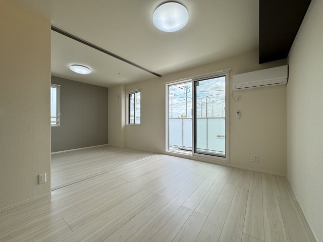 居室・リビング　同じハウスメーカーの室内写真です （イメージとなります）