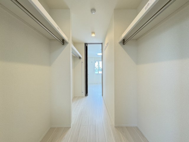 収納　同じハウスメーカーの室内写真です （イメージとなります）