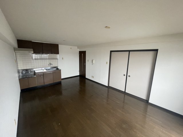 居室・リビング　スタスィオン滝の水