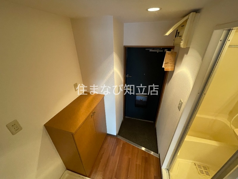 玄関　同型別部屋写真