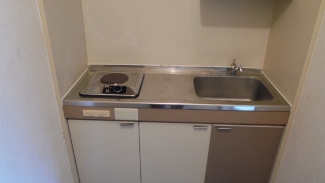 キッチン　同物件別号室