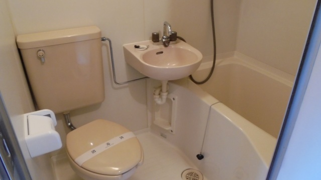 バス・シャワールーム　同物件別号室