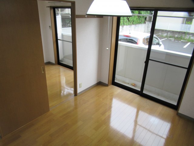 居室・リビング　サンプルになります。