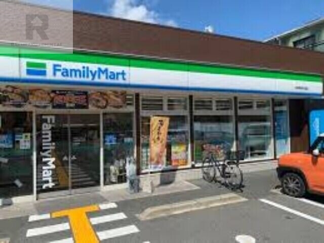 コンビニ　ファミリーマート大東南楠の里店（コンビニ）まで914m