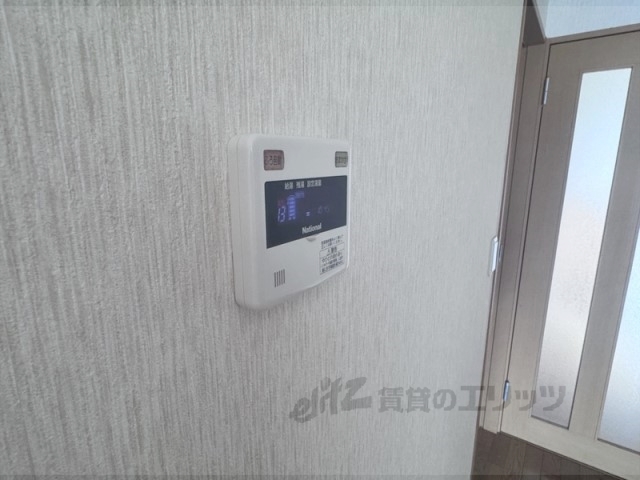 その他設備　給湯器リモコン