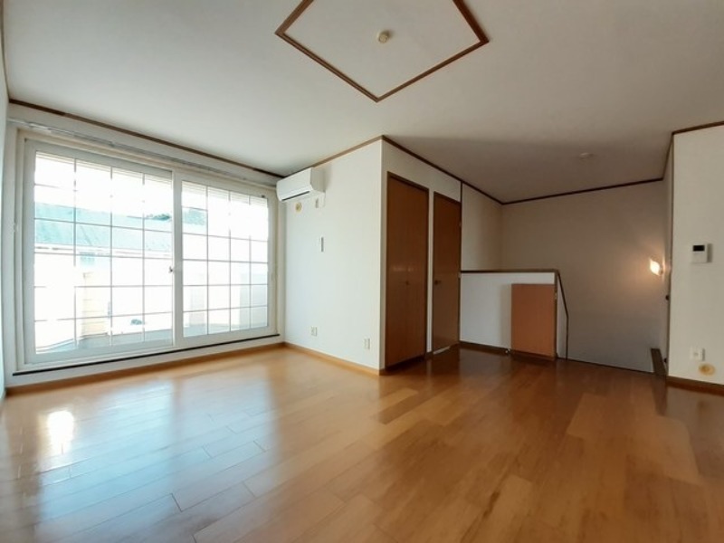 居室・リビング　図面と現状に相違がある場合には現状を優先