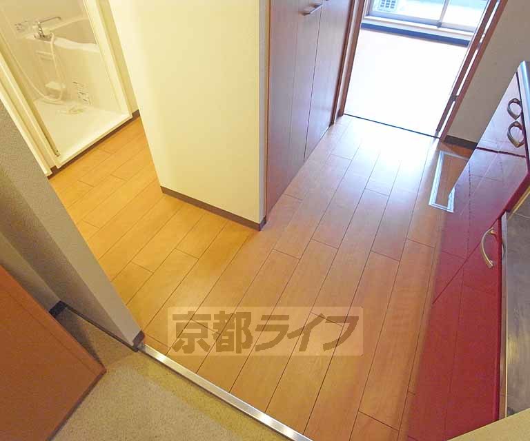 その他部屋・スペース　明るい廊下です。