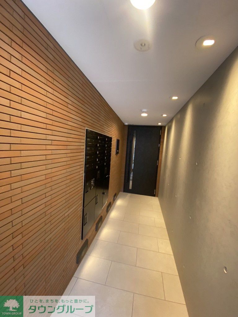 エントランス　お部屋探しはタウンハウジングへ♪