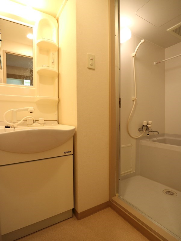 洗面設備　※別室参考画像