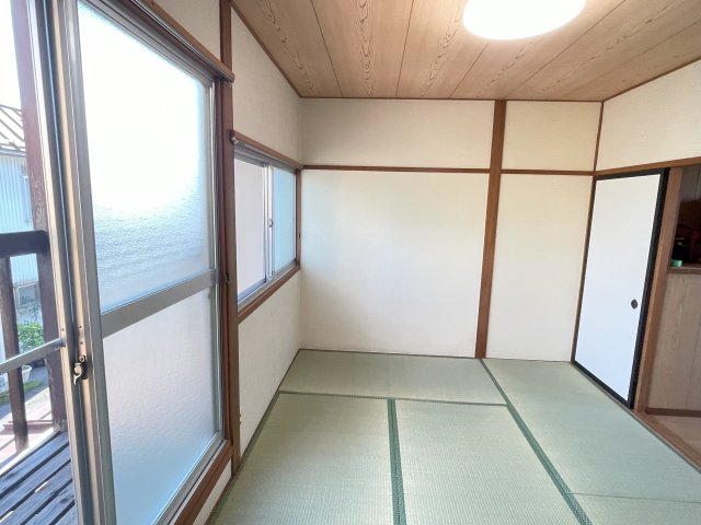 バルコニー　お洗濯にも便利なバルコニー付き