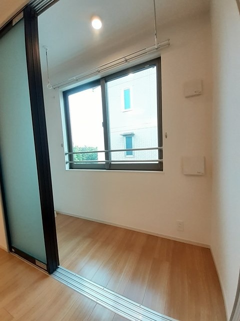 バルコニー　南東向きのサンルームです。