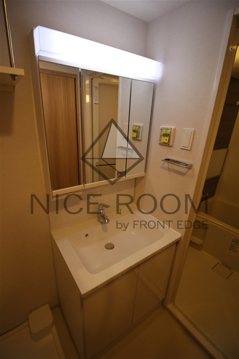 洗面設備　スプランディッド本町グラン　独立洗面台