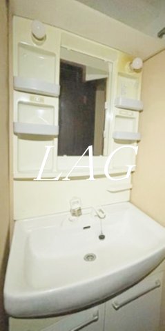 洗面設備　独立洗面台です。