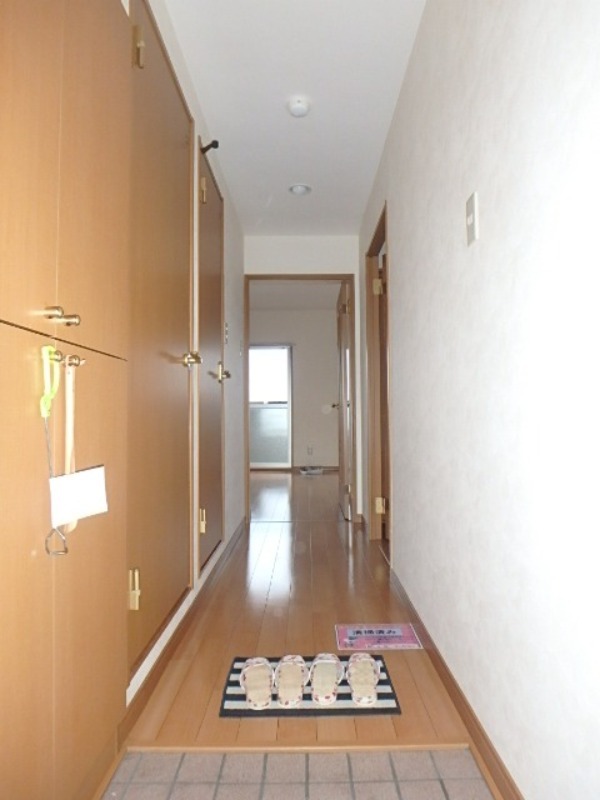 玄関　図面と現状に相違がある場合には現状を優先