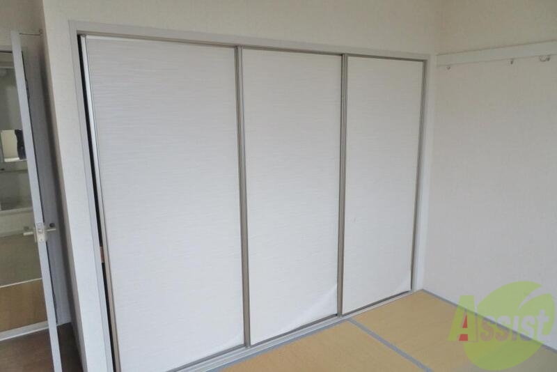 収納　みてください。これ。かなり物が入りそうですよ。