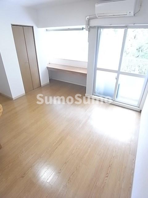 その他部屋・スペース　落ち着いて過ごせるお部屋なので、寝室にいかがでしょうか