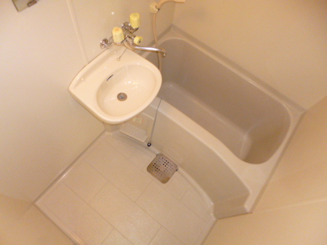 バス・シャワールーム　お風呂です。
