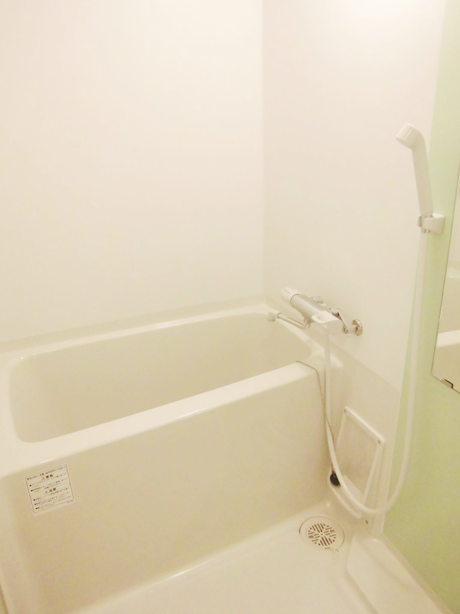 バス・シャワールーム　浴室換気乾燥機