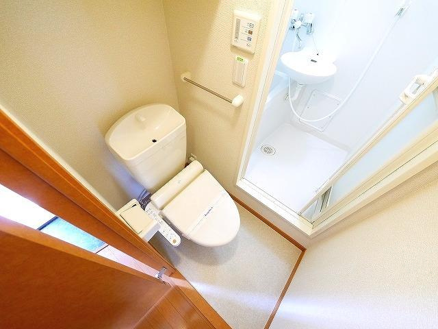 トイレ　ゆったりとした空間のトイレです