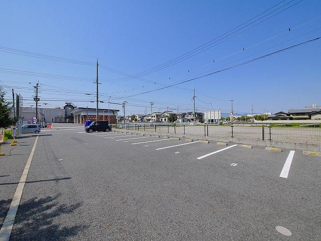 駐車場　駐車場があります