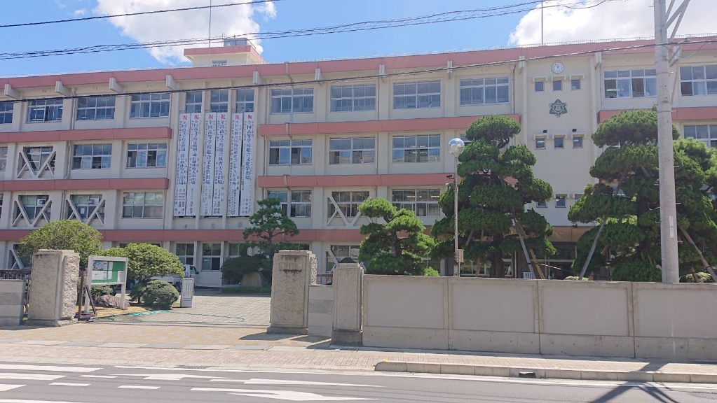 高校・高専　愛媛県立川之江高校（高校・高専）まで314m