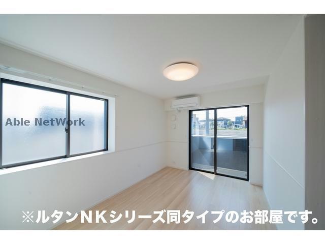 居室・リビング　同型モデル