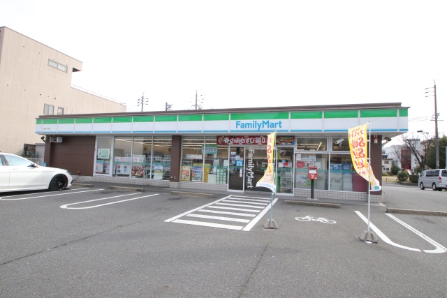 コンビニ　ファミリーマート　名東牧の原店（コンビニ）まで200m