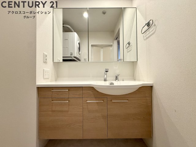 洗面設備　独立洗面台！