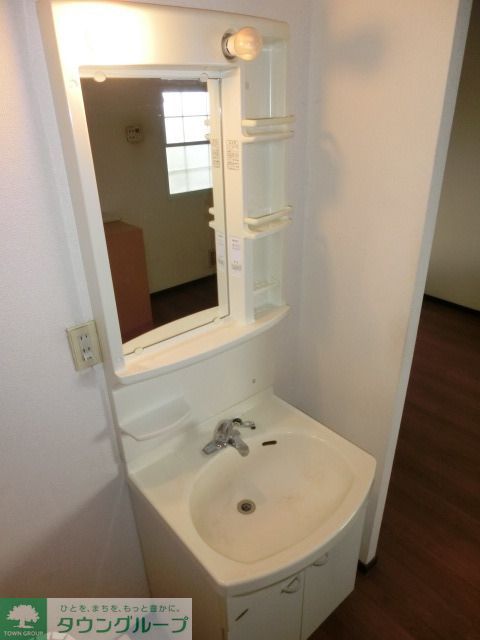 洗面設備　独立洗面台完備