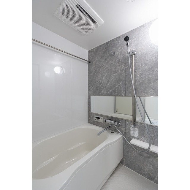 バス・シャワールーム　風呂