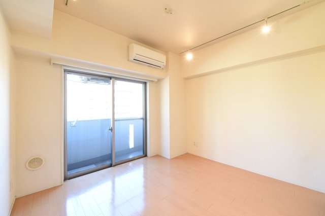 居室・リビング　使いやすい居間です