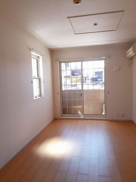 グレース・テン_内装_0