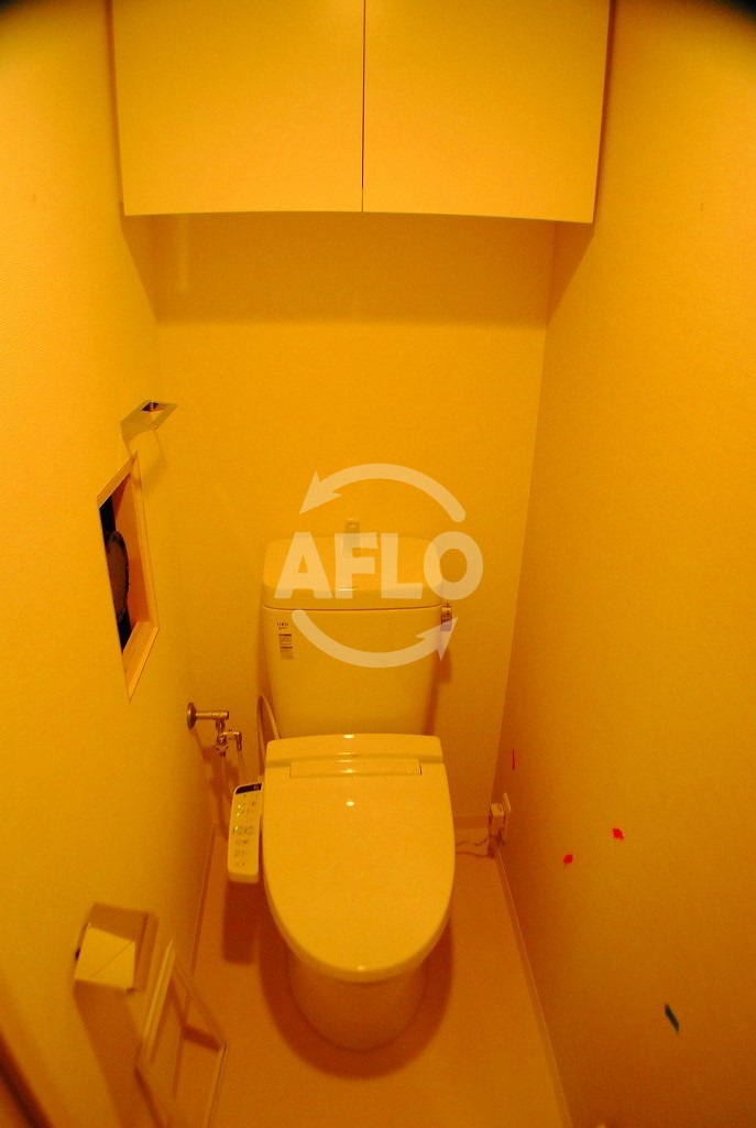 トイレ　アーバネックス堂島　温水洗浄便座