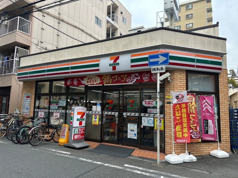 コンビニ　セブンイレブン大阪中崎西店（コンビニ）まで60m