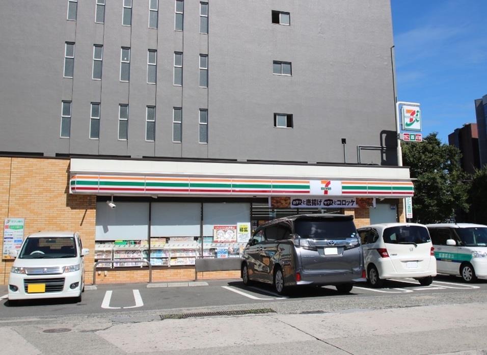 コンビニ　セブンイレブン下関岬之町店（コンビニ）まで344m