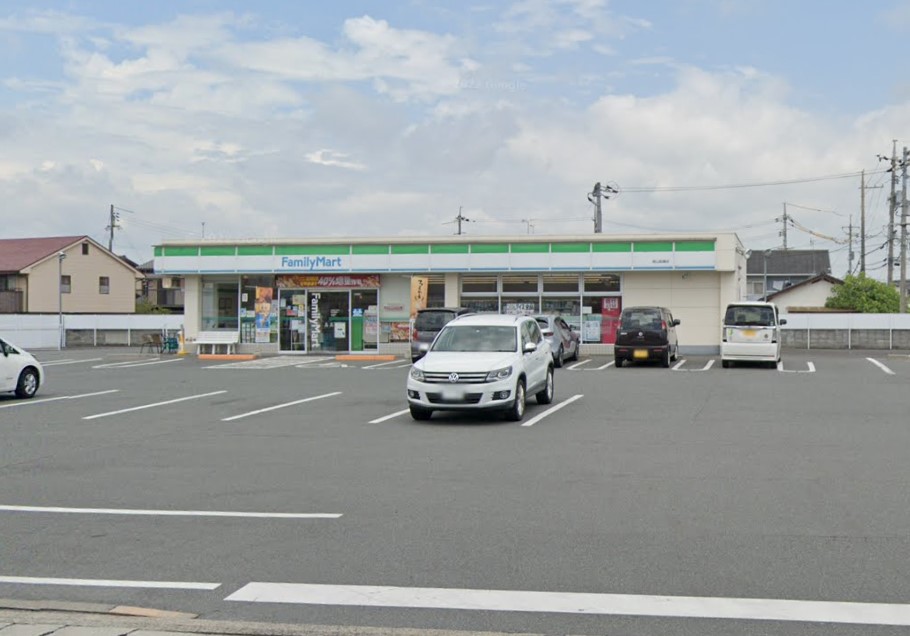 コンビニ　ファミリーマート岡山庭瀬店（コンビニ）まで1019m